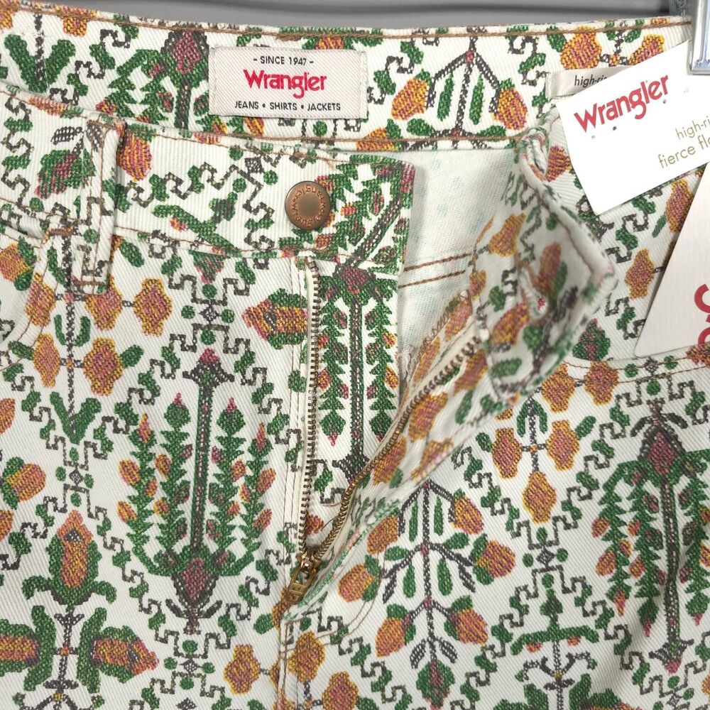 WRANGLER Women’s New Jeans Floral High Rise Fierce Bootcut Flare 8/29 Western - Picture 11 of 15